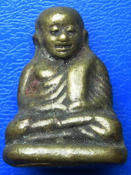 รูปหล่อหลวงพ่อเงิน วัดบางคลาน.............(D-7)