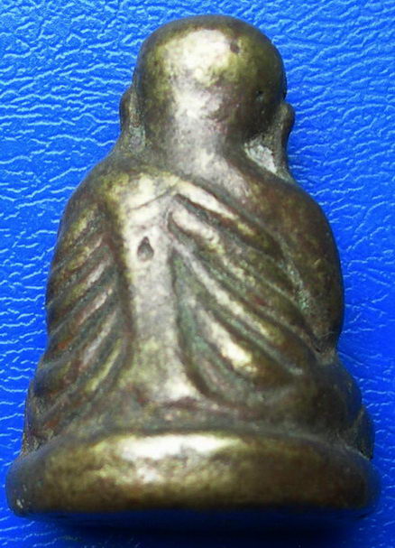 รูปหล่อหลวงพ่อเงิน วัดบางคลาน.............(D-7)