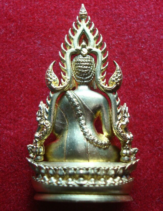 รูปหล่อพระพุทธชินราช องค์ที่ 2