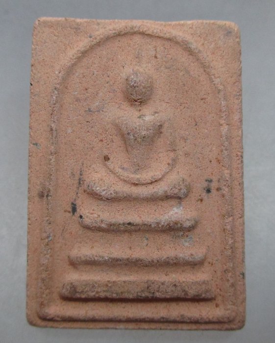 พระสมเด็จหลังพระธาตุพนม