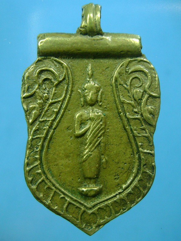 เหรียญหล่อคันธารราฐ พิมพ์เสมา ปี ๒๔๗๒