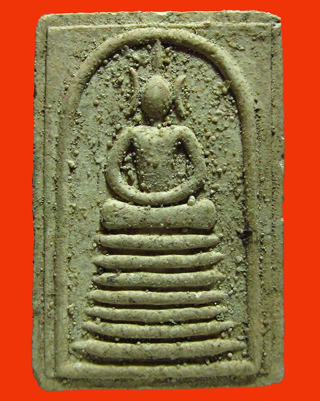 พระสมเด็จ เนื้อผงไม้เท้า หลวงปู่มั่น รุ่นแรก จัดสร้างโดย วัดธรรมมงคล หลวงพ่อวิริยังค์ ปี 2541