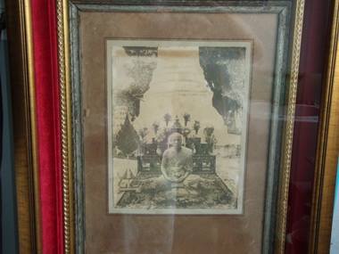 ภาพถ่ายหลวงพ่อ สด วัดปากน้ำภาษีเจริญ กทม นั่งเจดีย์