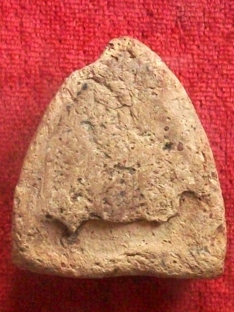 หลวงพ่อโต กรุบางกระทิง (เนื้อดิน)