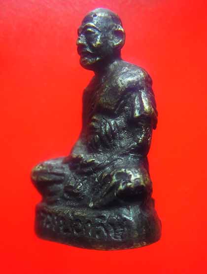 รูปหล่อหลวงปู่กลีบวัดตลิ่งชันสภาพสวยเคาะเดียว