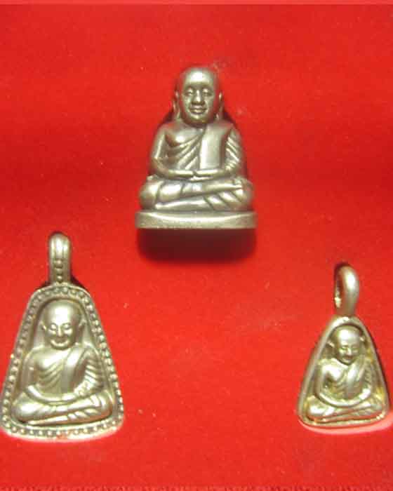 รูปเหมือนหลวงพ่อเงิน 91ปี กรมเสมียนตราพิธีดีปลุกเสก 3วาระ วัดสุทัศนเทพวราราม วัดพระแก้ว วัดบางคลาน 