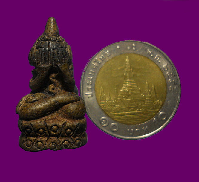 พระปิดตา เนื้อเก่า ๆ ไม่ทราบที่