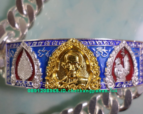 เลสหลวงพ่อรวย รุ่นเลื่อนสมณศักดิ์ ๔บาทหน้าทองคำ กรรมการ ป้ายแดง