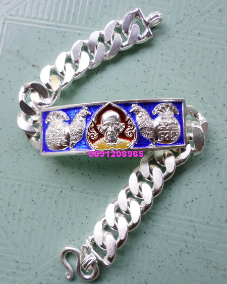 เลสหลวงพ่อรวย วัดตะโก ๔ บาทลงยา ปี๕๗ รุ่นไตรมาส๙๓ เข้าแถวจำกัดจำนวนเช่าครับ ป้ายแดง