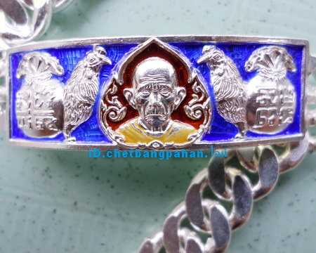 เลสหลวงพ่อรวย วัดตะโก ๔ บาทลงยา ปี๕๗ รุ่นไตรมาส๙๓ เข้าแถวจำกัดจำนวนเช่าครับ ป้ายแดง