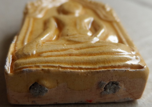 ขุนแผนเคลือบรุ่นแรก หลวงปู่ทิม วัดพระขาว จ.อยุธยา ปี2545ก้นอุดผงมีโค้ดนะด้านซ้ายมือ พร้อมกล่องเดิม