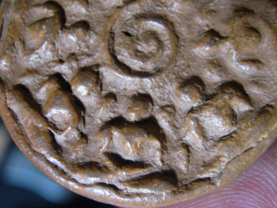 พระงบน้ำอ้อย เนื้อดิน พิมพ์อุกลาง กรุหนองแซง จ.สระบุรี สภาพพอสวย สามารถนำส่งประกวดได้ 