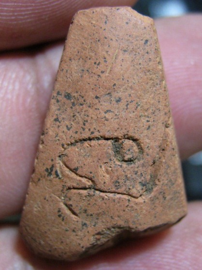 พระนางพญา เนื้อดิน กรุวัดคู้ยาง จ.กำแพงเพชร สภาพพอใช้ 