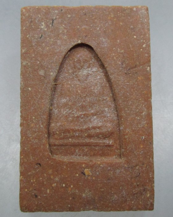 พระสมเด็จหลังปู่ชีวกโกมารภัจจเนื้อผงน้ำมัน