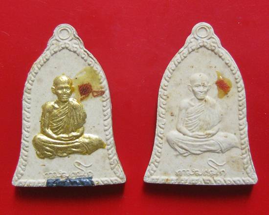 "ชุดกรรมการ" รุ่นเซ็งลี้ฮ้อ เฮง เฮง เฮง ปี 2536 ตะกรุดเงิน+จีวร กล่องเดิมตะ