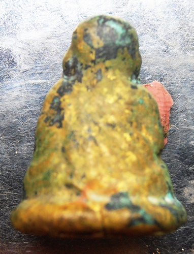 รูปหลอหลวงพอเงิน รุ่นปืนแตก พิมพ์นิยม โดนล้างผิวมาครับ