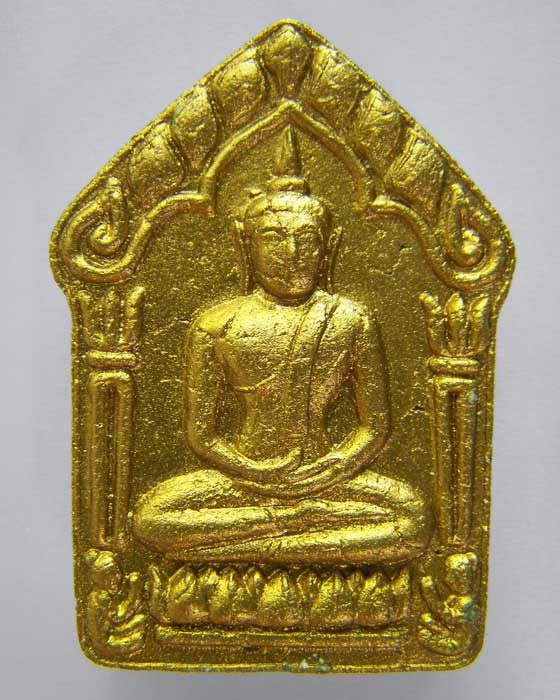 พระขุนแผน พรายกุมาร พิมพ์ใหญ่ หลวงพ่อสาคร ปี51 เนื้อขาวทาทอง ฝังพลอยเสก