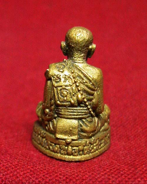 รูปหล่อไตรมาสรวยทันใจ เนื้อทองทิพย์ หลวงปู่หมุน วัดบ้านจาน 