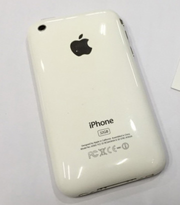 iPhone 3 GS สวยๆ ของแท้ 16GB เครื่อง TH พร้อมของแถม