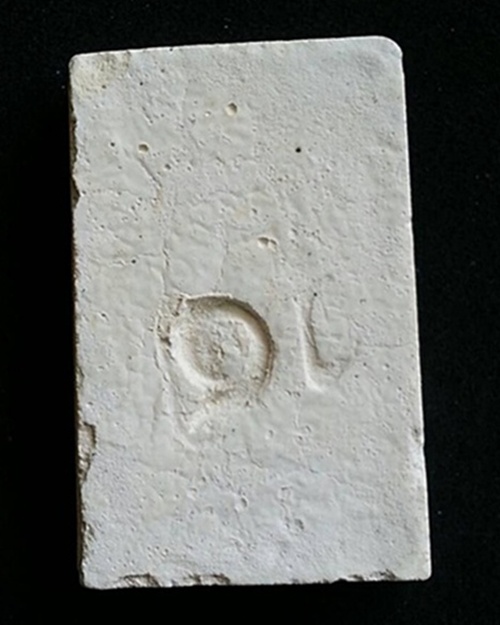 พระสมเด็จก้นโอ่งหลัง "๑ ด" หลวงปู่ดู่ วัดสะแก (005)