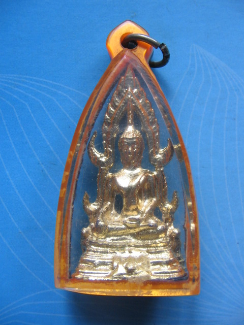 รูปหล่อพระพุทธชินราช วัดพระศรีรัตนมหาธาตุวรวิหาร พิษณุโลก กะไหล่ทอง เลี่ยมกันน้ำ เคาะเดียวครับ