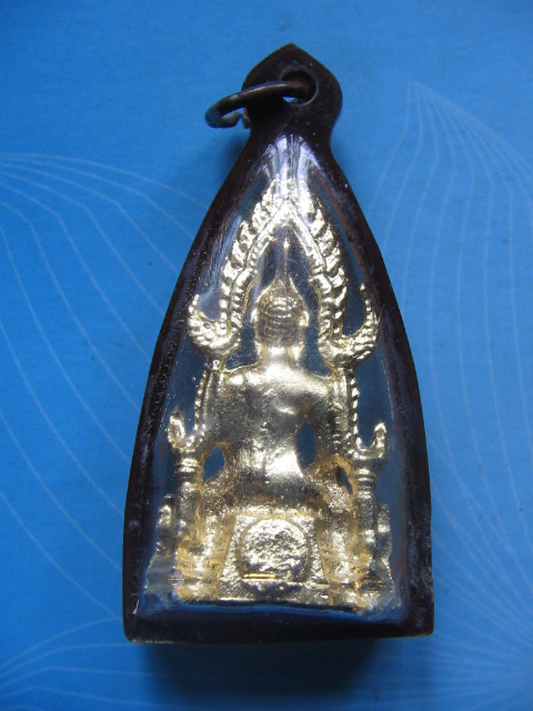 รูปหล่อพระพุทธชินราช วัดพระศรีรัตนมหาธาตุวรวิหาร พิษณุโลก กะไหล่ทอง เลี่ยมกันน้ำ เคาะเดียวครับ