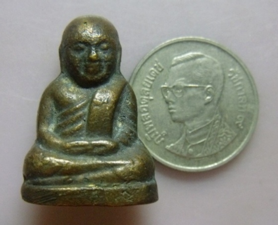 **วัดใจ**รูปเหมือนหลวงพ่อเงิน วัดบางคลาน ก้นอุดกริ่ง เนื้อทองผสม เก่าๆ**สวยๆ เชิญชมครับ