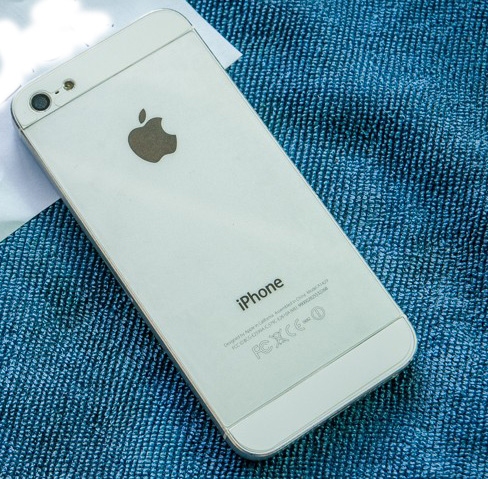iPhone 5 16GB สีขาว อุปกรณ์ครบ กล่องเลขอีมี่ตรง ติดฟิล์มแล้ว ไม่ติดไอคราว, รีเซ็ตได้ตลอด