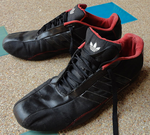รองเท้า ADIDAS ของแท้ PORSCHE DESIGN เบอร์ 42 ครับ