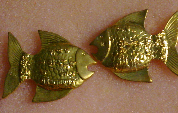 ปลาตะเพียนทองคู่ หลวงปู่ทิม วัดพระขาว อยุธยา