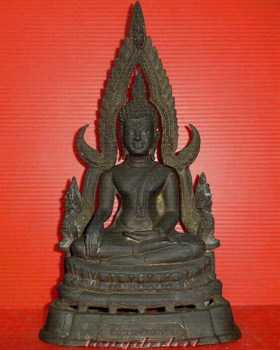 พระพุทธชินราชบูชา สำนักพุทธรัตนประทีป เนื้อทองผสม ตามุก หล่อดินไทย ผิวหิ้งเดิม ๆ ค่ะ