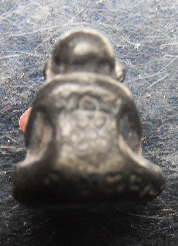 ปิดตาปุ้มปุ้ย เนื้อตะกั่ว หลวงพ่อสาคร วัดหนองกรับ องค์จิ๋ว ตอกโค๊ต สวยๆครับ