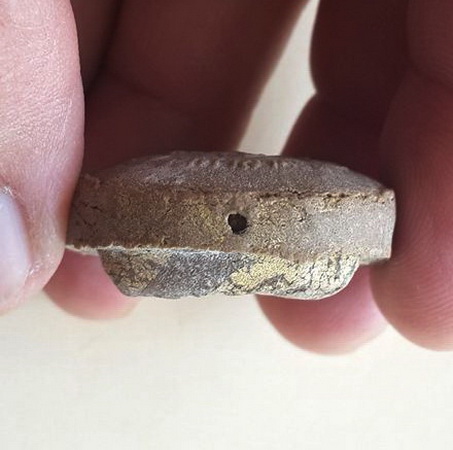 พระปิดตาหลวงปู่โต๊ะ(วัดศาลาครืน)ปิดทองกรรมการเนื้อเกสร มีตะกรุดครับ