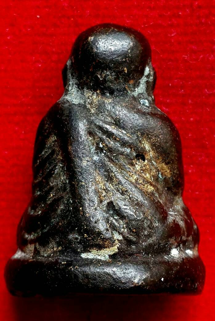 หลวงพ่อเงินวัดบางคลาน รุ่นปืนแตก พิมพ์นิยม