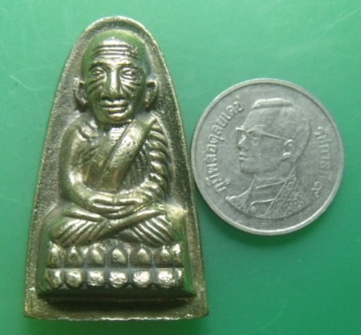 **วัดใจ**หลวงปู่ทวดพิมพ์ใหญ่ หล่อหลังหนังสือ วัดช้างให้**สวยๆ เชิญชมครับ