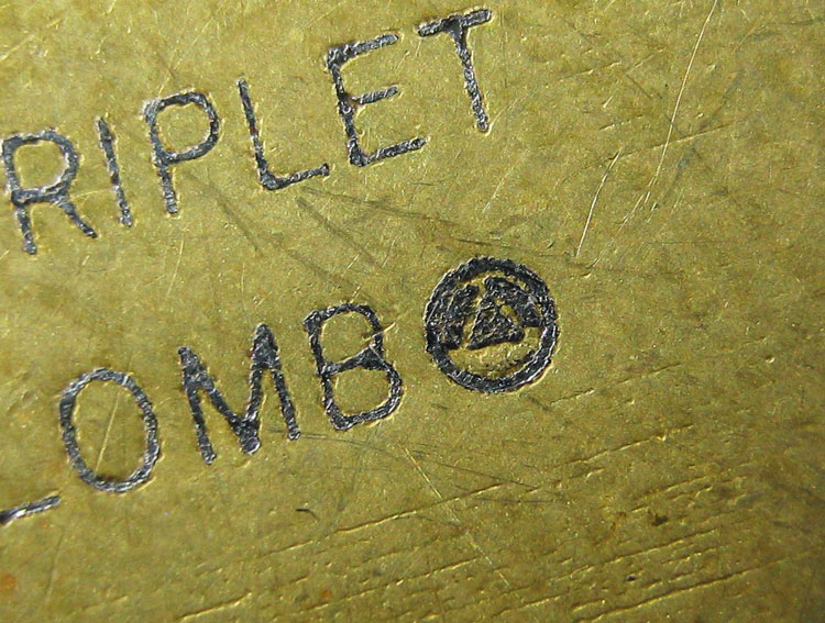 bausch & lomb 10x สามเหลี่ยมเล็ก ตัวรุ่นแรก สามเหลี่ยมขึ้น หลังเรียบ