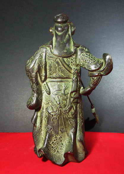 งดงามมาก กวนอู เทพเจ้ากวนอู เนื้อทองเหลือง ขนาดสูง 9.5 นิ้ว ฐานกว้าง 3.5 นิ้ว หล่อแบบตันๆ หนักมาก