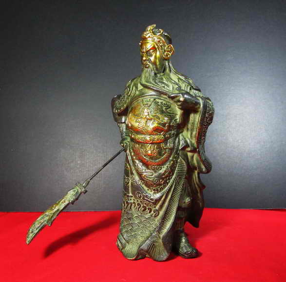 งดงามมาก กวนอู เทพเจ้ากวนอู เนื้อทองเหลือง ขนาดสูง 9.5 นิ้ว ฐานกว้าง 3.5 นิ้ว หล่อแบบตันๆ หนักมาก