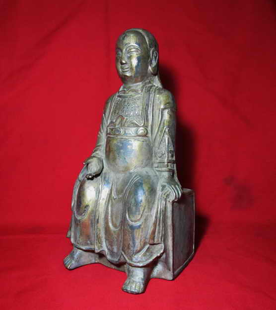  งานเก่า ศิลป์โบราณ เจ้าพ่อเสือ ( ตั่วเล่าเอี้ย ) หล่อด้วยโล หะ ขนาดฐานก ว้าง 5 นิ้ว สูง 9.5 นิ้ว 