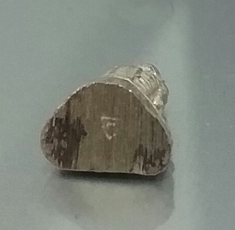 รูปหล่อจิ๋ว หลวงปู่คำพันธ์ วัดธาตุมหาชัย เนื้อเงิน ปี37