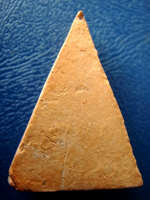 พระนางพญา หลวงปู่โต๊ะ วัดประดู่ฉิมพลี พิมพ์มีหน้าตา เนื้อดิน ปี 2472 พร้อมบัตรรับรองครับผม