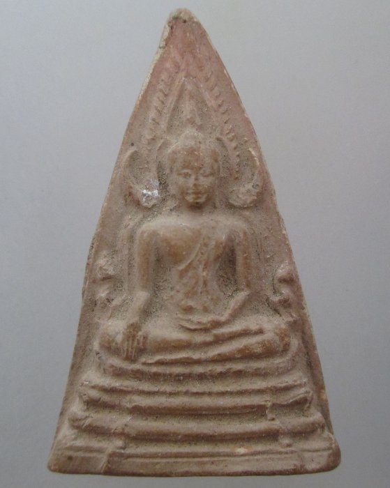 20 บาท พระพุทธชินราช เนื้อดินไม่ทราบรุ่นครับ