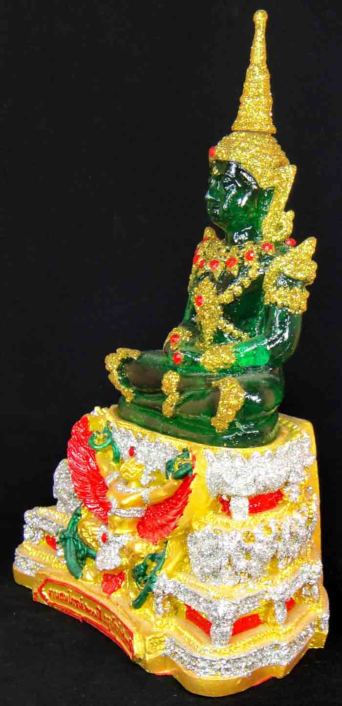 พระแก้วมรกต ทรงเครื่องฤดูร้อน งานพุทธศิลป์ประณีตสวยงามมาก ขนาดหน้าตักกว้าง 4.5 นิ้ว ฐาน 7x4.5 นิ้ว ส