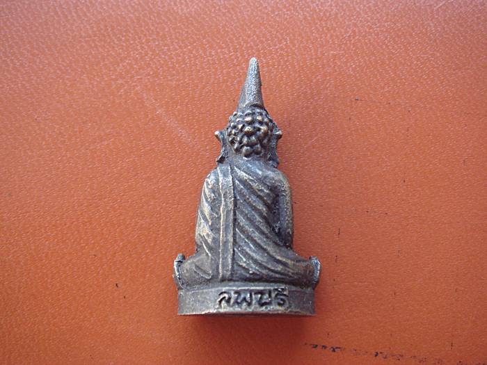 รูปหล่อ วัดรังนก จ.ลพบุรี 