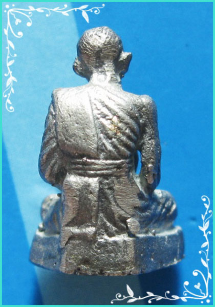 ...ลป.ศุข วัดปากคลองมะขามเฒ่า พระรูปหล่อลอยองค์ เนื้อเงินแท้ อุดผงปิดทองเปลว ตอกโค้ด และมีรอยจาร...