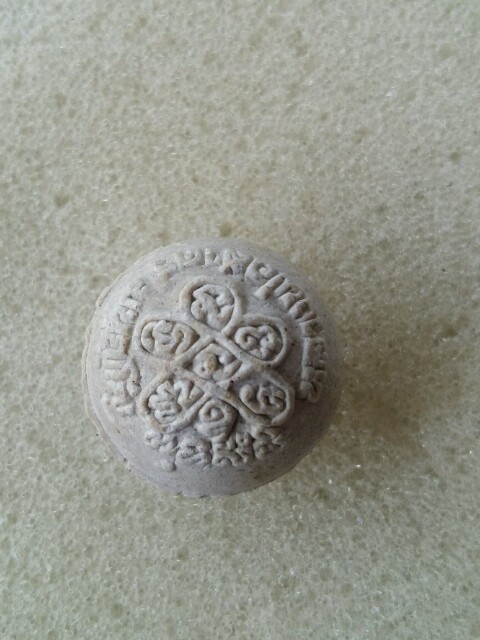  ลูกอมยันต์ห้าผงพรายกุมาร (รุ่นแรก) ปี 48 (ฝังปรกมะขามด้านใน สังเกตจากฟิมฟ์ X-RAY ครับ) เจอน้อยครับ 