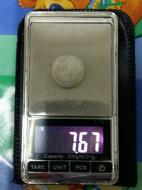  ลูกอมยันต์ห้าผงพรายกุมาร (รุ่นแรก) ปี 48 (ฝังปรกมะขามด้านใน สังเกตจากฟิมฟ์ X-RAY ครับ) เจอน้อยครับ 