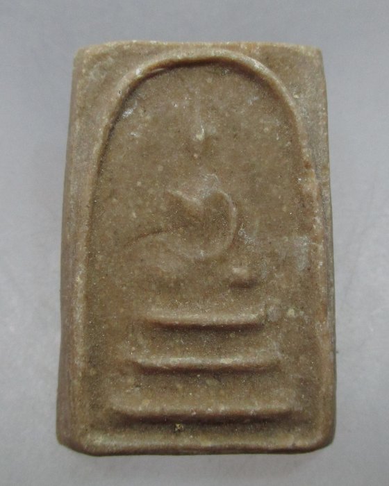 พระสมเด็จเนื้อผงน้ำมันไม่ทราบที่ครับ