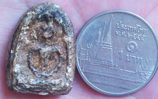 *พระผงกรุวัดเงินคลองเตย กทม. พิมพ์ซุ้มกอฐานเตี้ย*