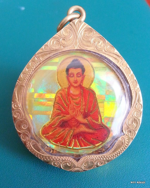 เข็มกลัดพระพุทธเจ้ากะไหล่ทองลงยา 